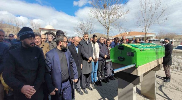 Milli Yol Partisi Genel Başkan Yardımcısı Göçmen, Karaalpi son yolculuğunda yalnız bırakmadı
