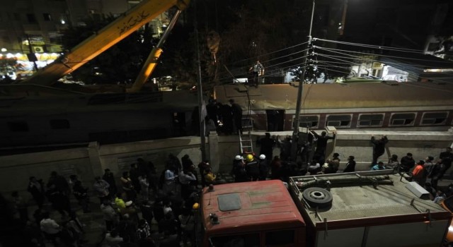 Mısırda tren kazasında 4 kişi öldü