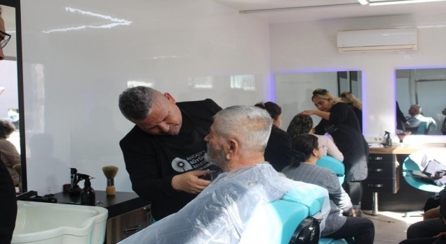 Mobil Kuaför depremzedeler için Akseki ve Kemerde