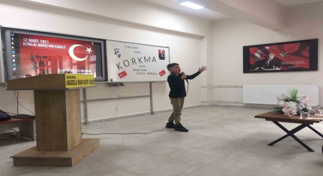 Mudurnuda istiklal şairi anıldı