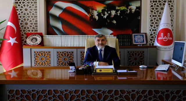 Müftü Gül: “Bu gece dualarımızda depremzedeleri unutmayalım”