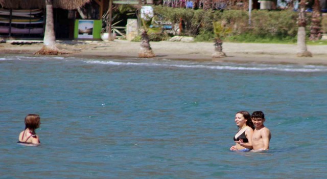 Muğlada deniz sezonu açıldı