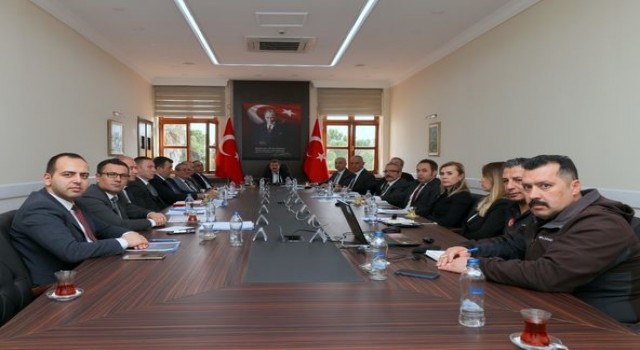Muğladan deprem bölgesine yardım seferberliği artarak devam ediyor
