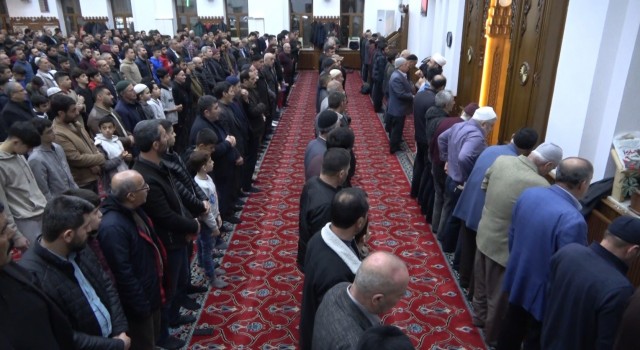 Muşta ilk teravih namazı kılındı