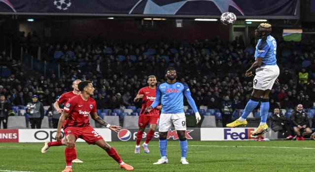 Napoli, Şampiyonlar Liginde ilk kez çeyrek finalde