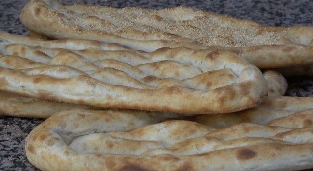 Niğdede Ramazan pidesinin fiyatı 7 TL