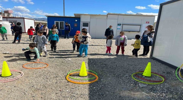 Nilüfer Belediyesi yaraların sarılması için Samandağda