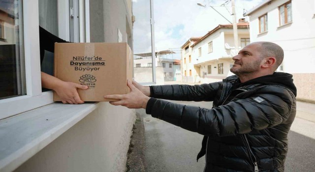 Nilüfer Belediyesinden binlerce haneye erzak desteği