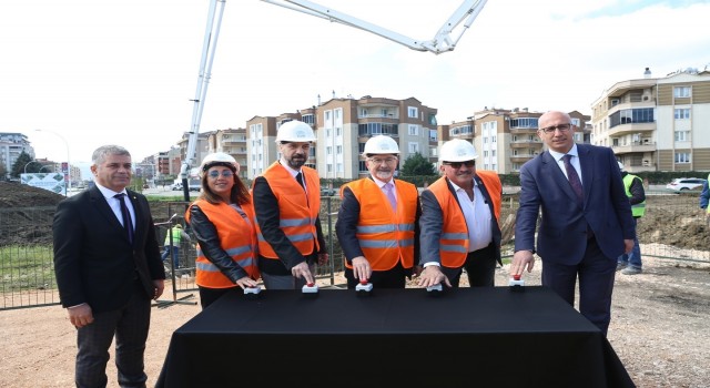 Nilüferde Dr. Refik Saydam Sağlıkçılar Parkının temeli atıldı