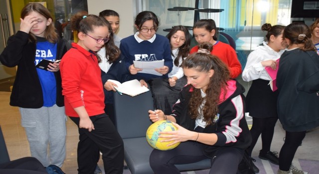 Nilüferin sultanları öğrencilerle buluştu