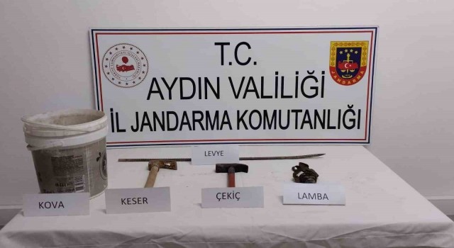Nysada kaçak kazı yaparken suçüstü yakalandılar