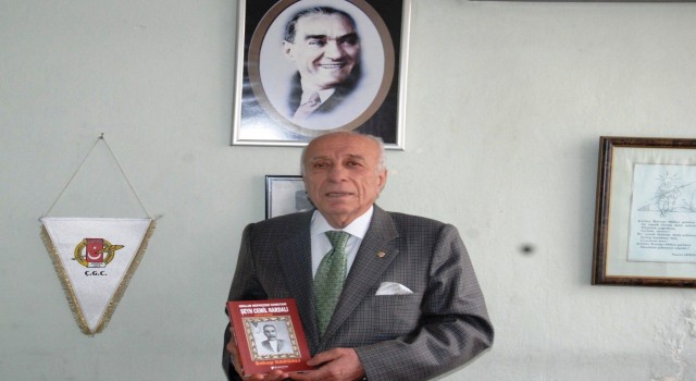 Obalar Müfrezesi Komutanı Şeyh Cemli Nardalının hayatını kitaplaştı
