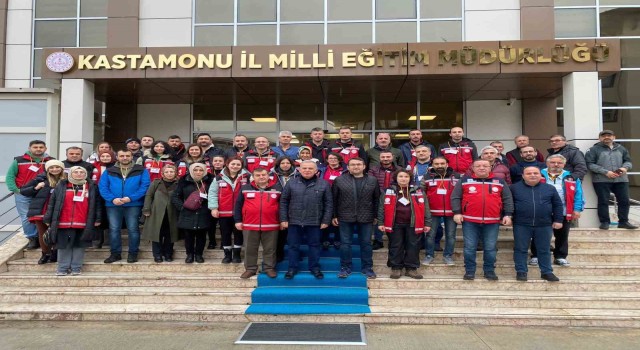 Öğretmenler depremzede çocuklarla sosyal ve bilimsel etkinlikler yapacak