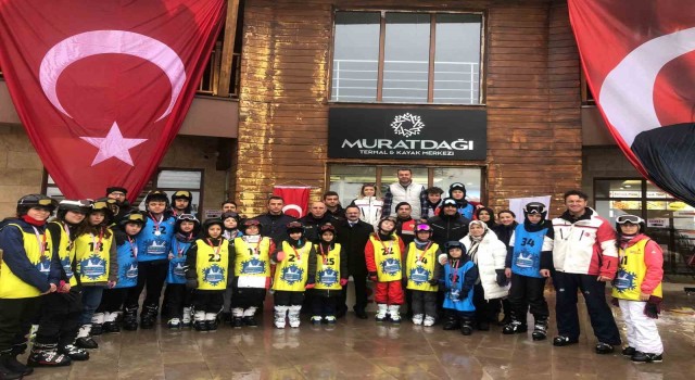Okullar arası kayak şampiyonası Murat Dağında yapıldı