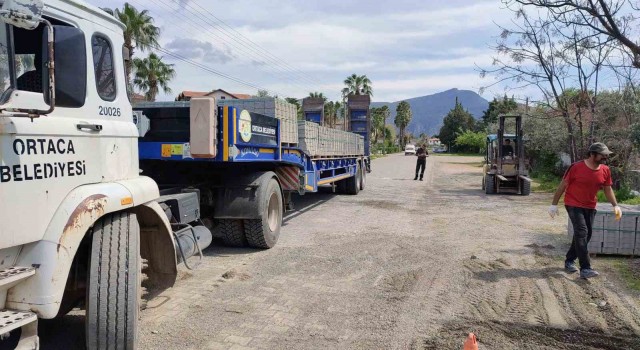 Ortacada yollar yenileniyor