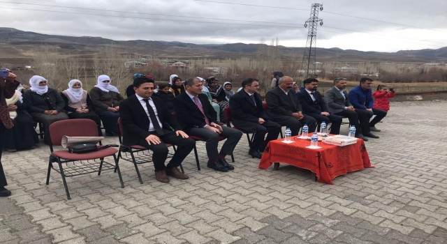 Özalpte 15 kadın okuma yazma öğrendi