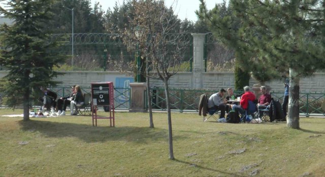 (ÖZEL) Eskişehir ilkbahara yüksek sıcaklıkla başladı