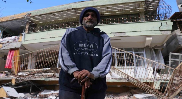(Özel) Kanser hastası ağabeyini ziyarete giden genç, o evde depreme yakalanıp hayatını kaybetti