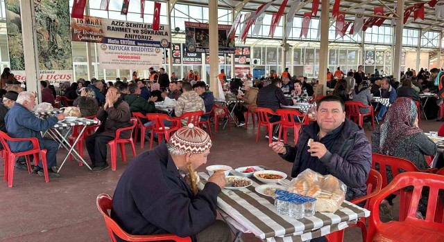 Pamukörende şehitler için keşkek hayrı düzenlendi