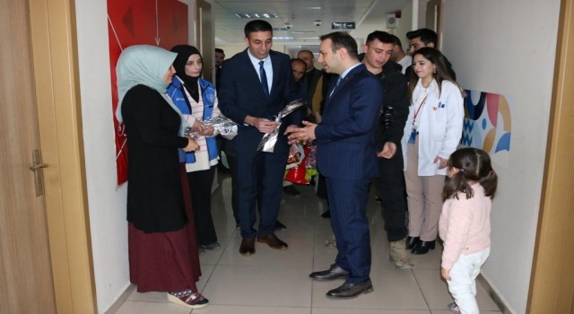Patnos Kaymakam Vekili Vurandan depremzede vatandaşlara ziyaret