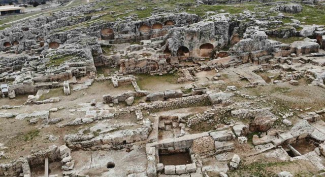Perre Antik Kent depremde hasar almadı
