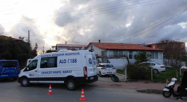 Polonyalı gelin evinde ölü bulundu