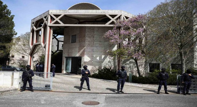 Portekizde dini merkeze bıçaklı saldırı: 2 ölü