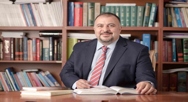 Prof. Dr. Akyol: Sigara, alkol ve sağlıksız beslenme kolon kanseri açısından risk taşıyor