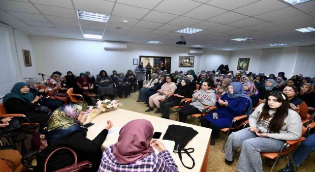 Pursaklarda Berat Kandilinde eller depremzedeler için semaya açıldı