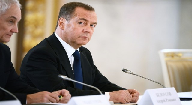 Rusya Güvenlik Konseyi Başkan Yardımcısı Medvedev: Gerekirse Lvive kadar gireriz