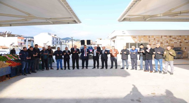 Salihlide Kurtuluş Çarşısı ve Pazaryeri hizmete açıldı