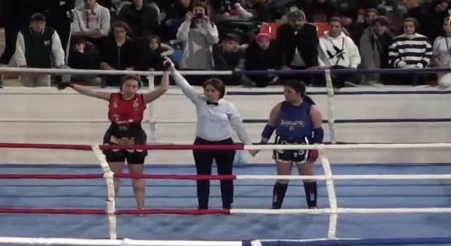Salihliye muaythaiden 1 gümüş, 1 bronz madalya
