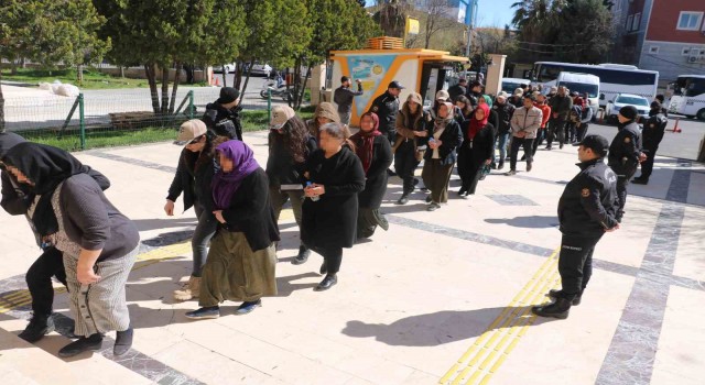 Şanlıurfada terörden gözaltına alınan 24 zanlı adliyede