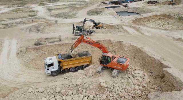 Şanlıurfanın Birecik ve Eyyübiye ilçelerinde kalıcı konutların inşasına başlandı