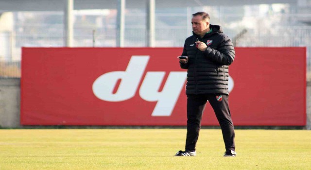 Selahaddin Dinçel: Hücum futbolunu oyuncu karakteri belirliyor