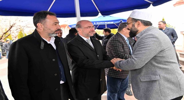Selçukluda cuma geleneği devam ediyor