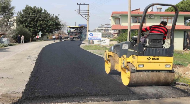 Serikte sıcak asfalt çalışması