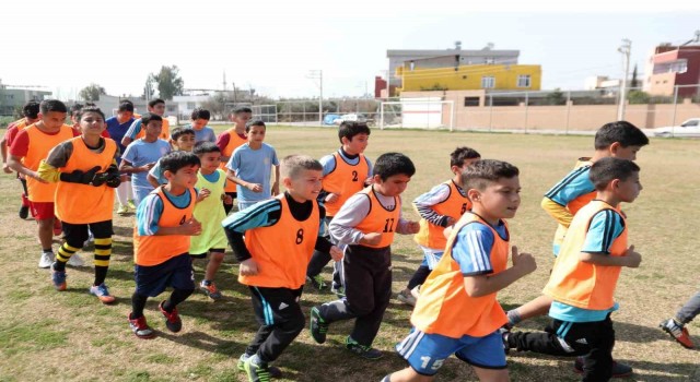 Seyhanda spor okulları kaldığı yerden devam ediyor