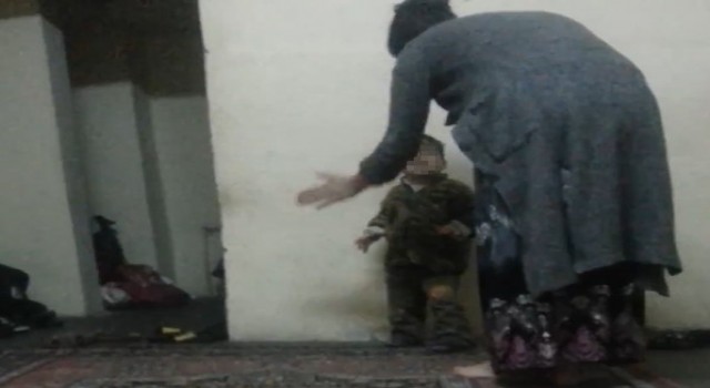 Şiddet iddiasında bulunan kadının çocuklarını darp ettiği görüntüler ortaya çıktı