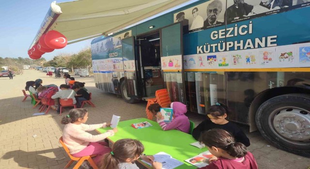 Siirt gezici kütüphanesi, Adıyamanda çocuklara destek oluyor