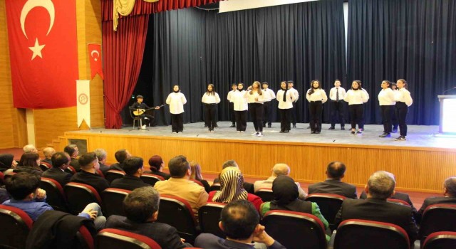 Siirt, İstiklal Marşının Kabulü ve Mehmet Akif Ersoyu anma gününü kutladı