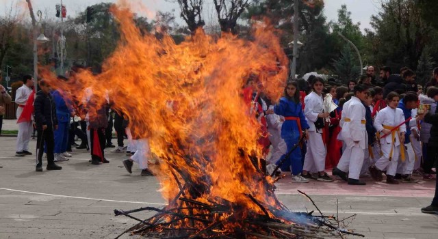 Siirtte Nevruz şenlikleri coşkuyla kutlandı