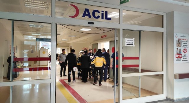 Siirtte tarım aracı devrildi: 1 ağır yaralı