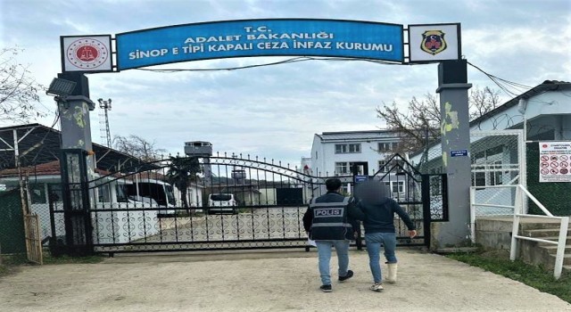 Sinopta dolandırıcılıktan aranan şahıs yakalandı