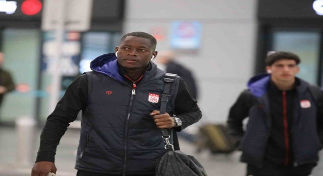 Sivasspor kafilesi İstanbula ulaştı