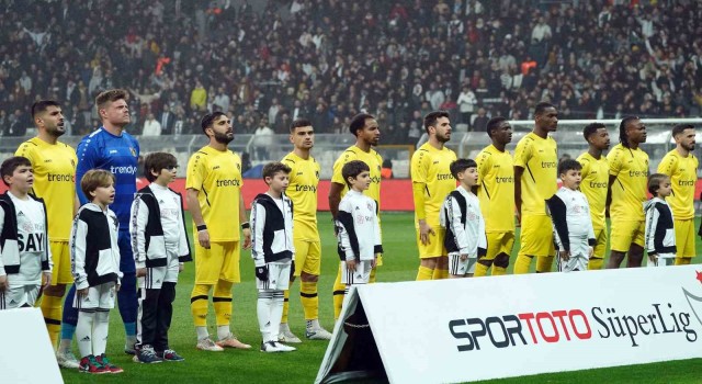 Spor Toto Süper Lig: Beşiktaş: 0 - İstanbulspor: 0 (Maç devam ediyor)