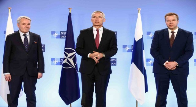 Stoltenberg, Türkiyenin Finlandiya kararından memnun