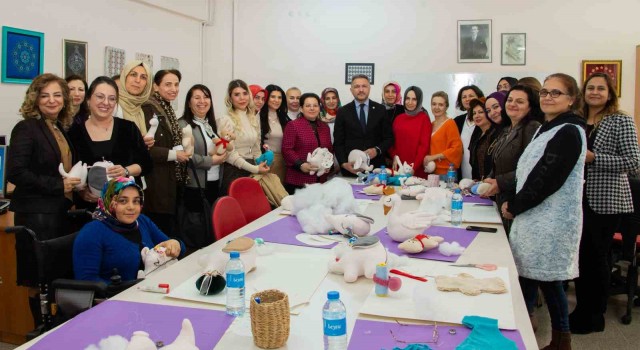 SÜde depremzedeler için tekstil ürünleri ve oyuncaklar hazırlanıyor