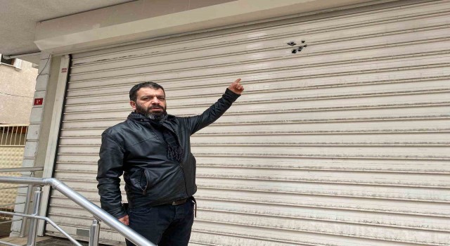 Sultanbeylide husumetli oldukları akrabalarının iş yerini pompalı tüfekle kurşunladılar