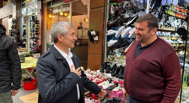 Tahmazoğlu, esnafla bir araya geldi